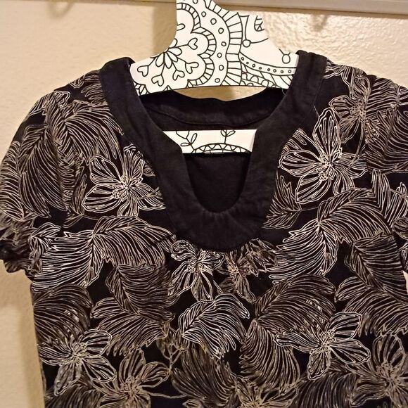 Croft and Barrow crop sleeve blouse Size S - Picture 2 of 6